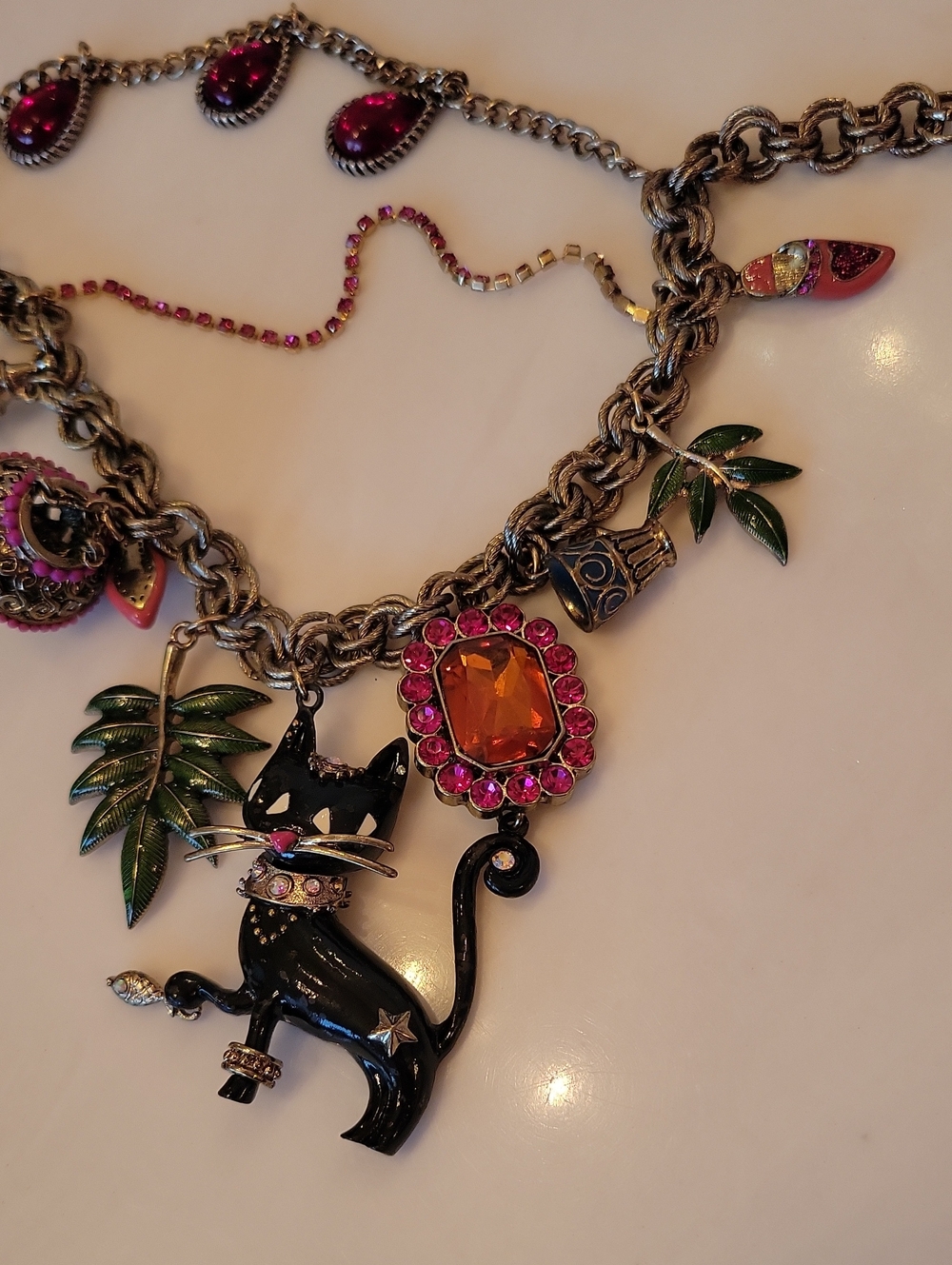 Rare Vintage Betsey Johnson Moroccan Cat Multi-Charm Layered Statement Necklace - Picture 10 of 12